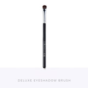 TK's Deluxe Eyeshadow Brush - TK's Cosmetics 